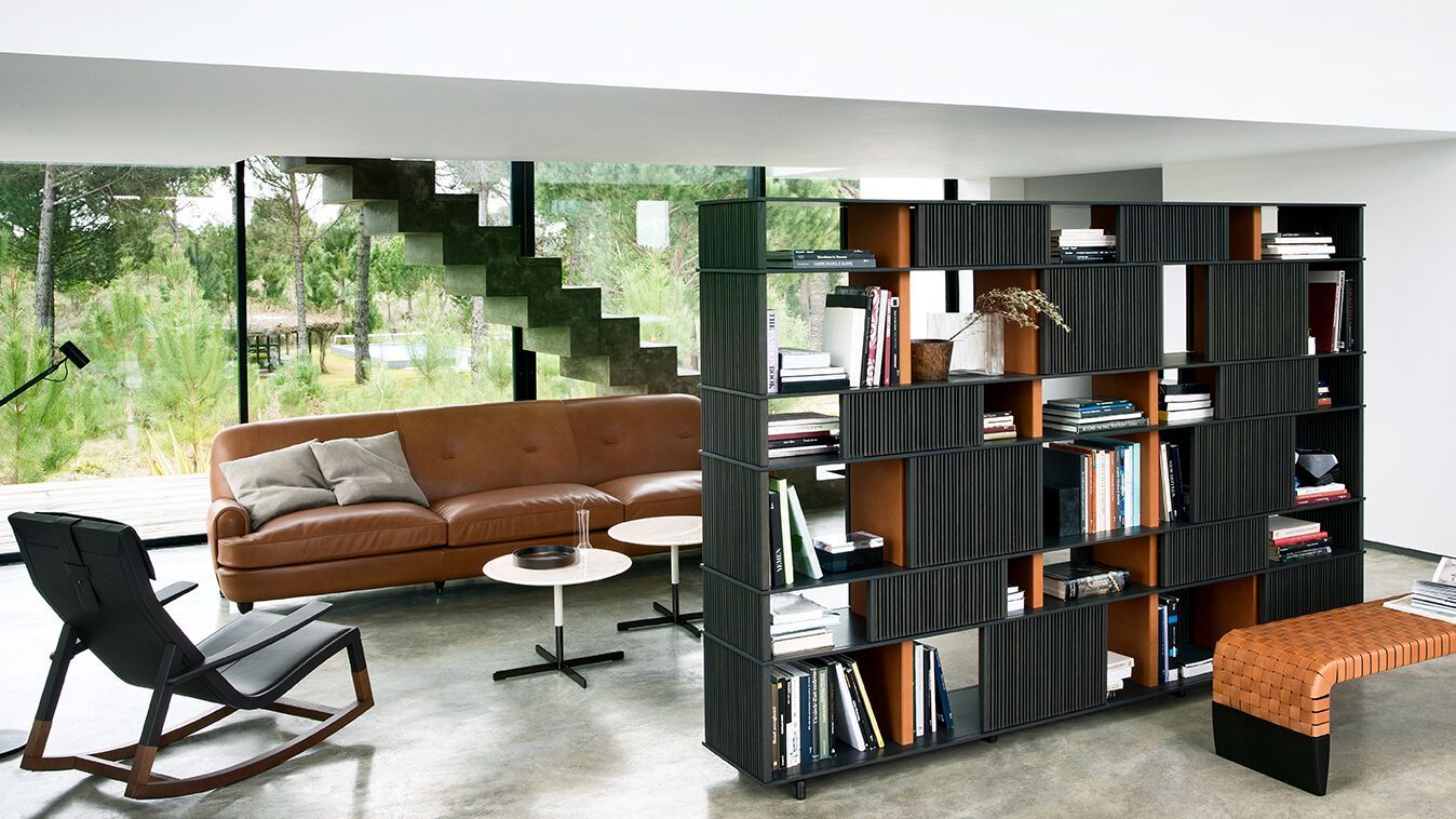 Книжный шкаф из дуба Poltrona Frau коллекция-мебель и аксессуары ARCH-00097975 - Вид №1