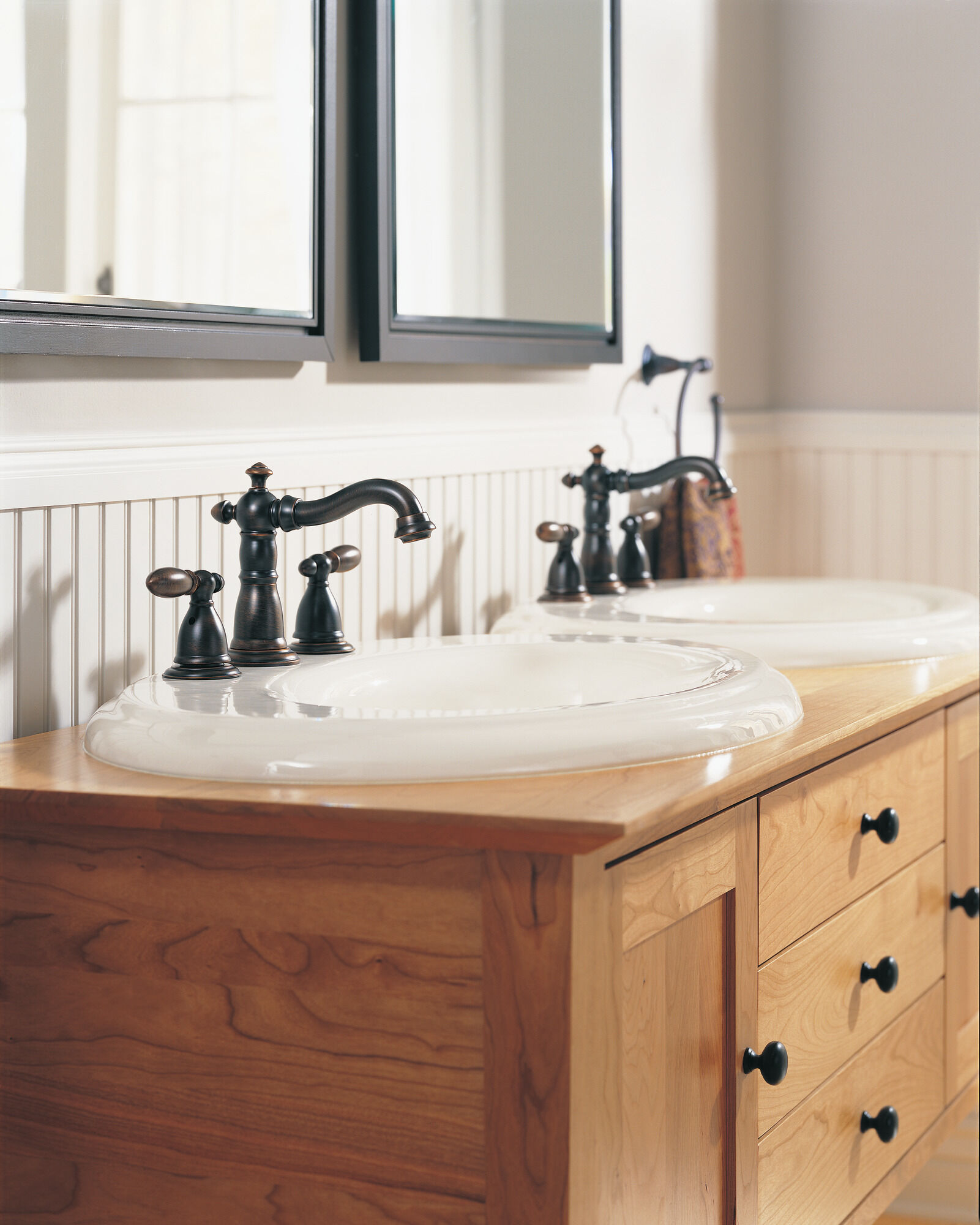 75046-RB Кольцо для полотенца Delta Faucet Victorian Венецианская бронза - Вид №5