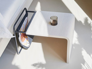 Прикроватная тумбочка из бука