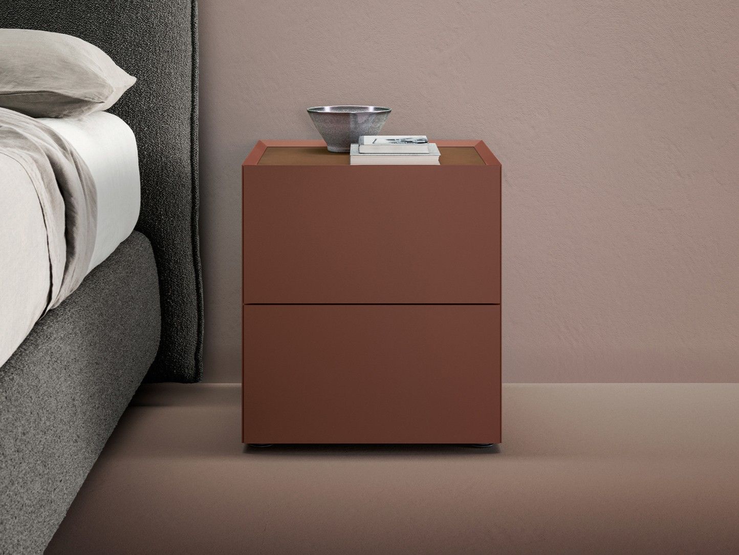 Деревянная квадратная тумбочка с ящиками Caccaro ARCH-00135965