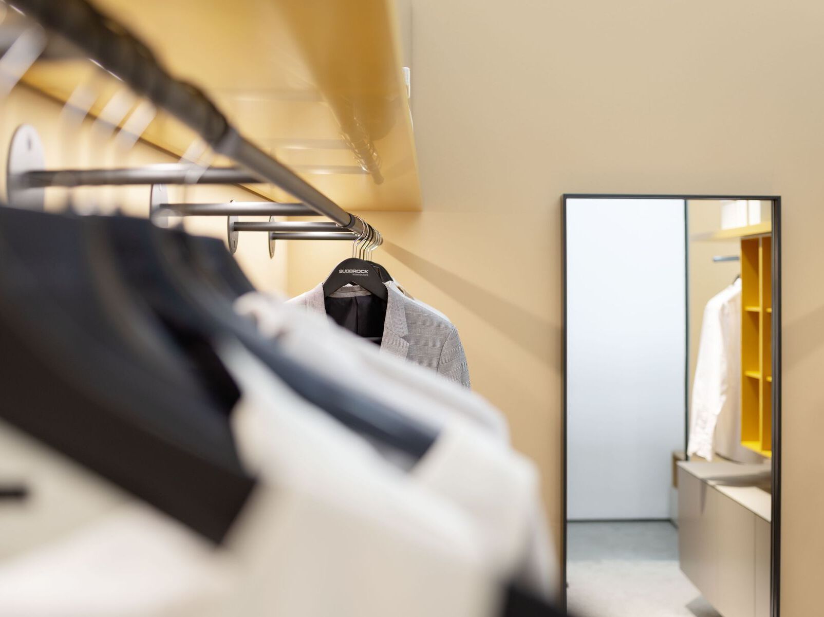 Модульная гардеробная на заказ Sudbrock Möbelhandwerk трио ARCH-00117846 - Вид №1