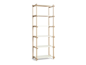 Деревянный книжный шкаф