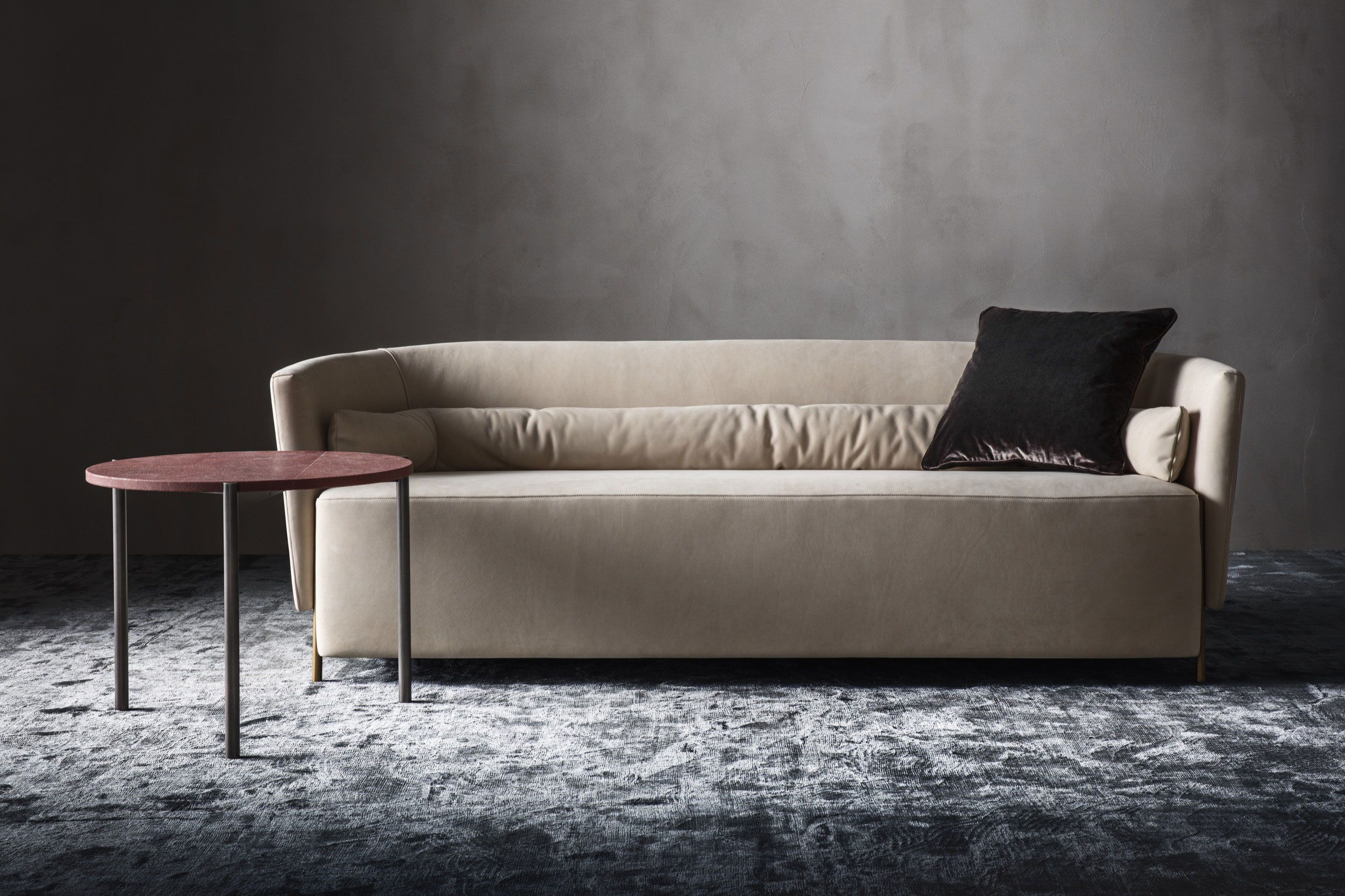 Круглый кожаный журнальный столик OAK Metronome ARCH-00148584