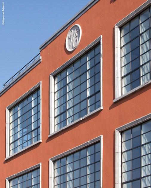 Reynaers Aluminium Распашное окно из алюминия с терморазрывом с двойным остеклением Concept system sun-id-1356368 - Вид №3