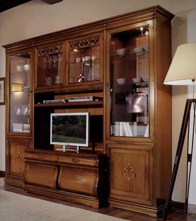 Стенка  BTC INTERNATIONAL 447 