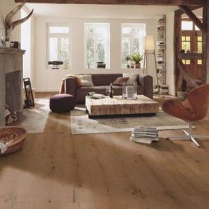 Широкий паркет Meister HD 300 Lindura Коньяк 8415 Дуб Рустик с брашью (Текстурированная) 2600х320 мм.