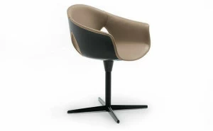 Poltrona Frau 4-спицевое кожаное кресло с подлокотниками La collezione - tavoli e sedie