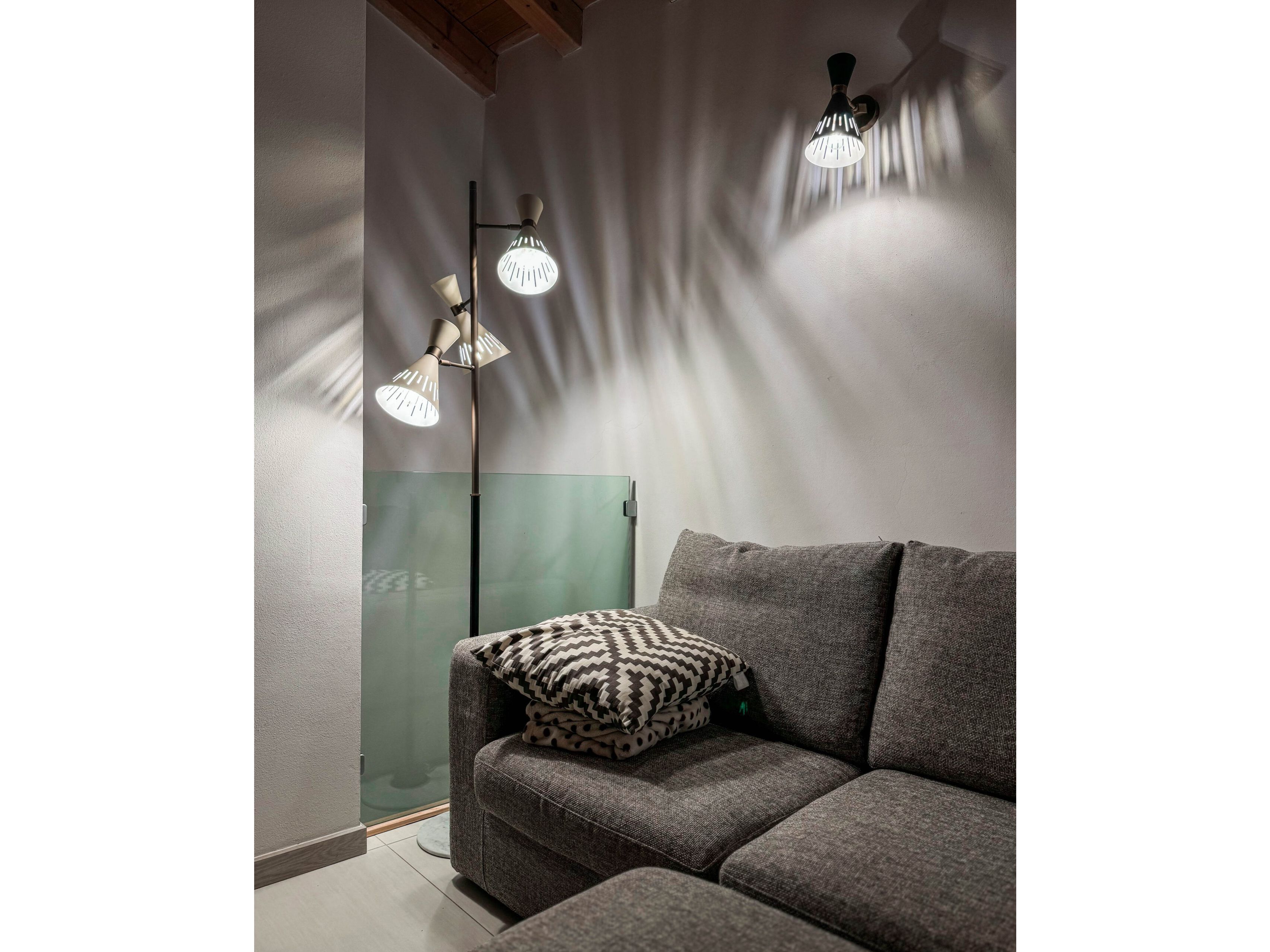 Регулируемая металлическая светодиодная напольная лампа Lampex Italiana Pop ARCH-00140918 - Вид №2