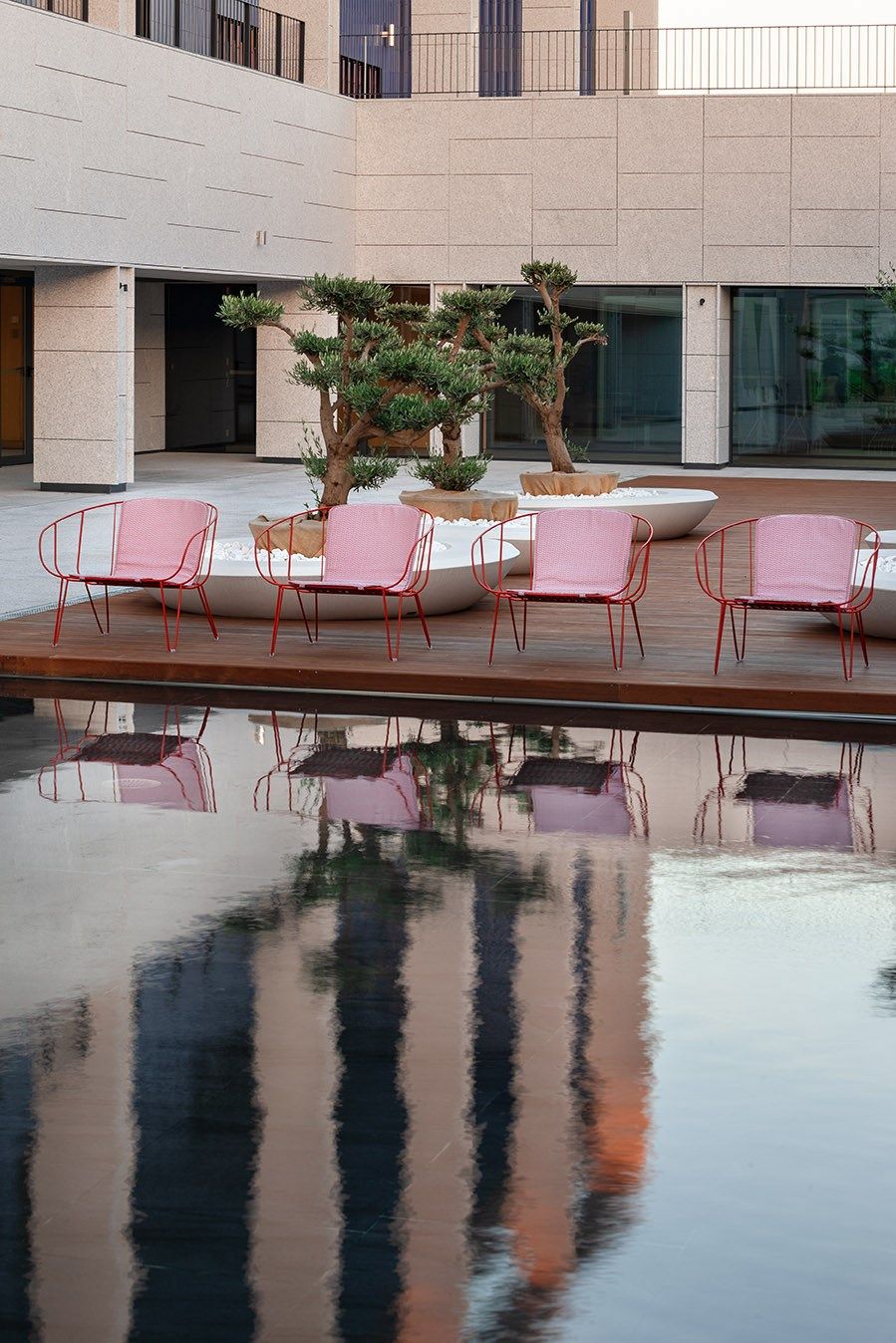 Стальной стул с порошковым покрытием с подлокотниками iSimar оливковое дерево ARCH-00063895 - Вид №10