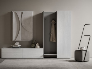 Деревянная секционная прихожая