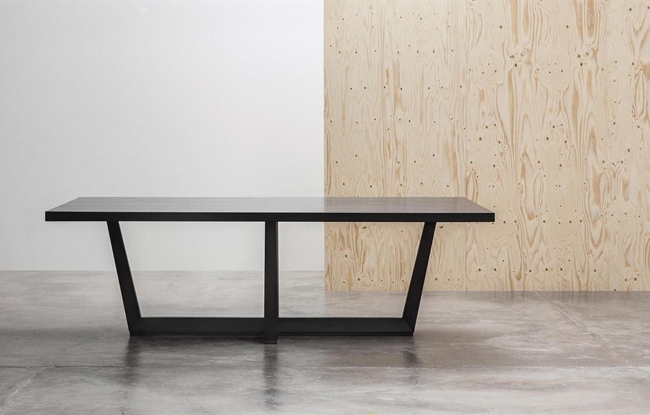 042946 Стол Andreu World Uves - Вид №1