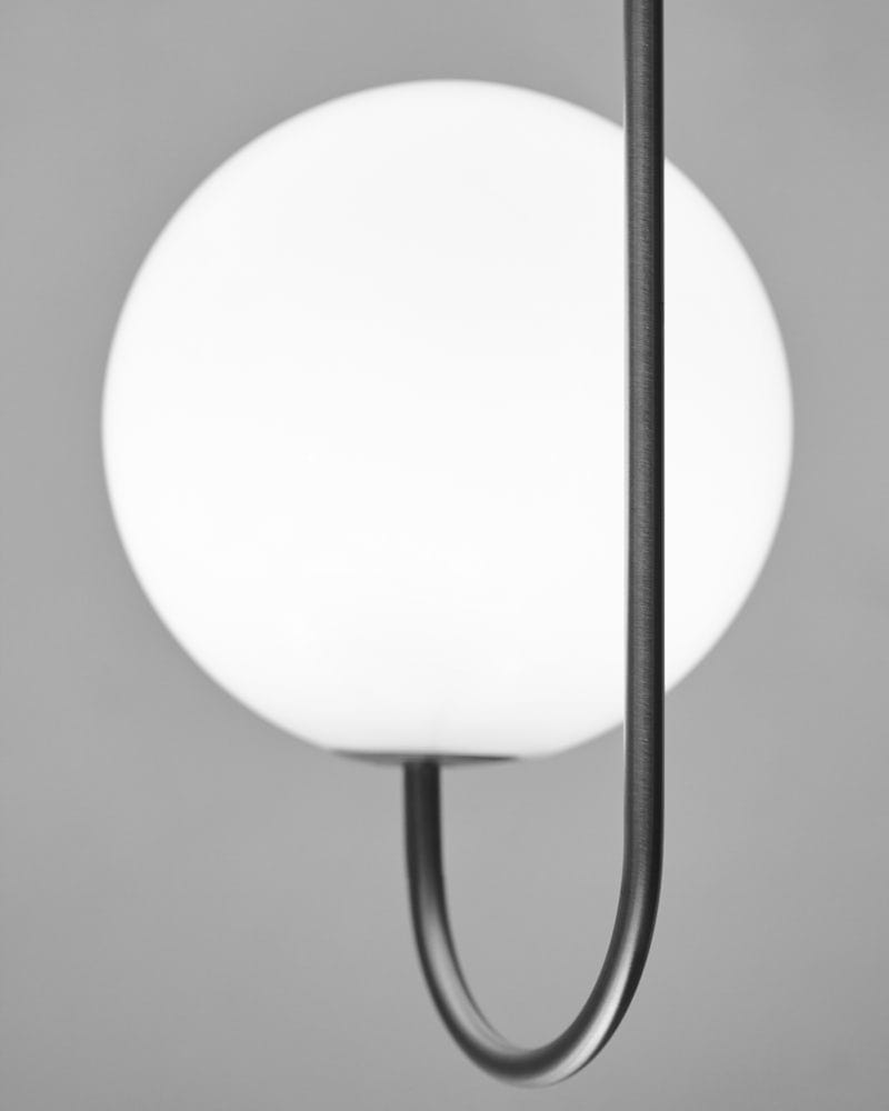 Опаловое стекло светодиодный подвесной светильник Michael Anastassiades SINGLE ANGLE ARCH-00125961 - Вид №2