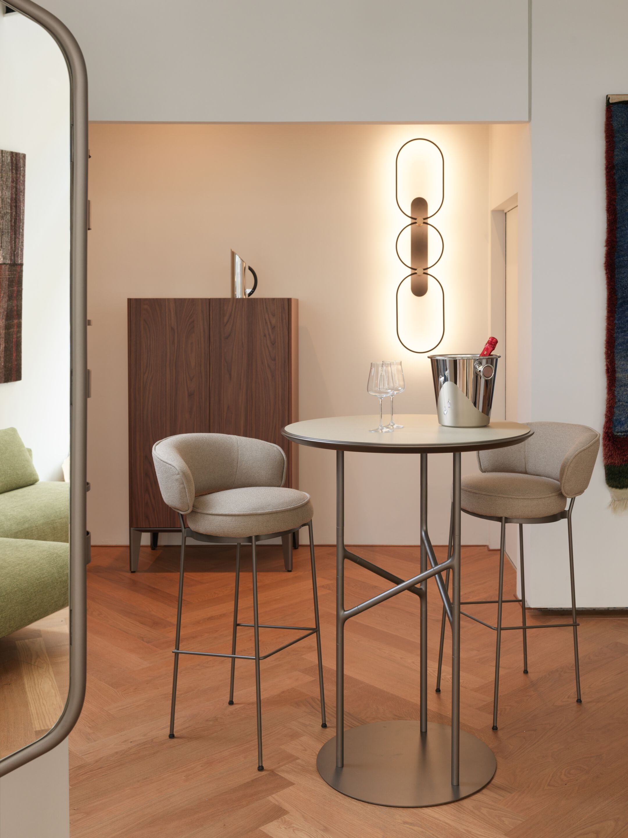 Высокий круглый стол из металла и Fenix® Casamania & Horm Александр ARCH-00129816