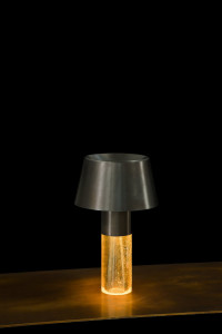 Настольная лампа из смолы