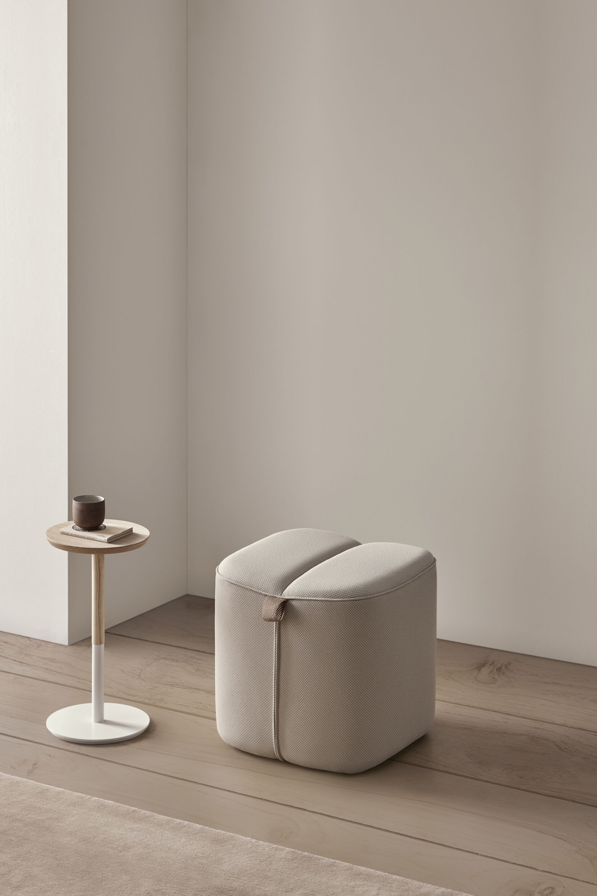 Квадратный пуф из ткани Blasco&Vila Pomme ARCH-00144062 - Вид №4