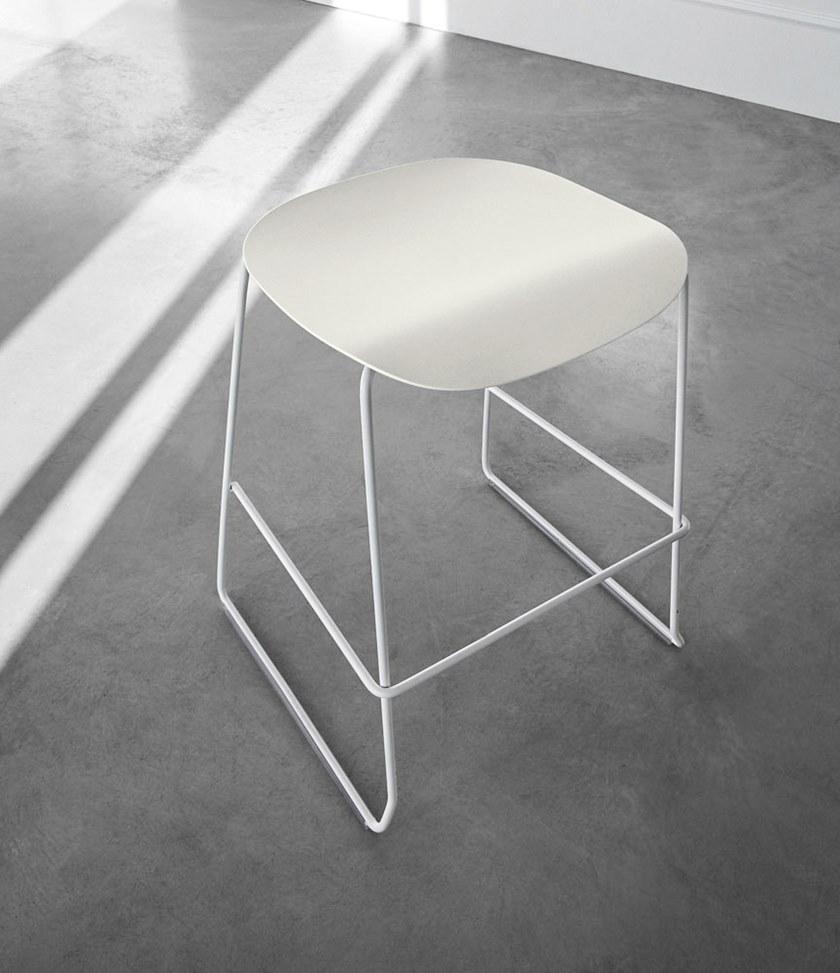 Crassevig Штабелируемый табурет из стали и салазок из дерева Bay sun-id-1466093 - Вид №1