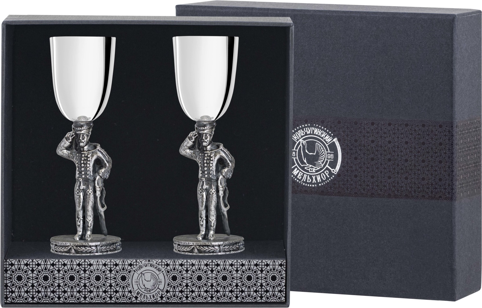 10650889 Аргента (Россия) Набор из 2 рюмок "Честь имею" посеребренных полиров. с черн.+футляр Посеребрение 