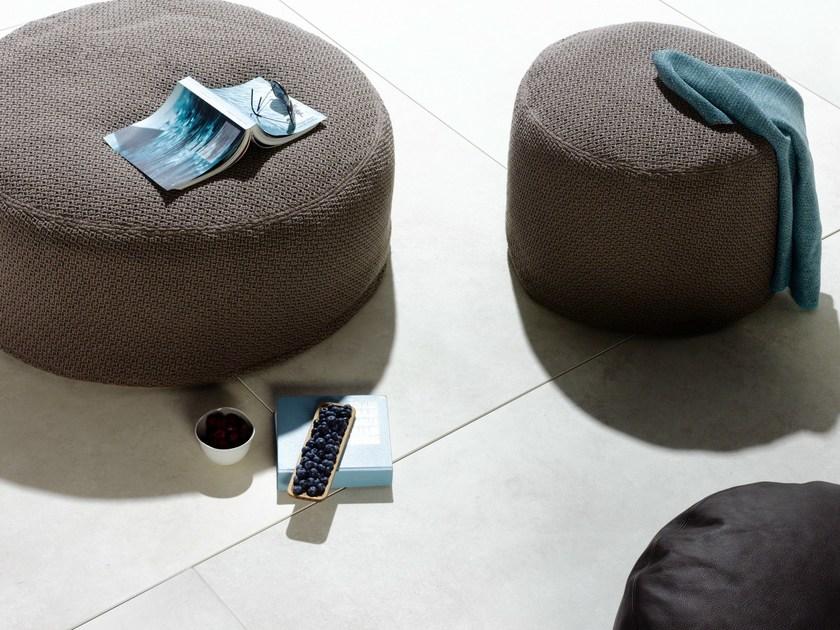 TRIBÙ Круглый садовый пуф из ткани  C0009/c0010/c0011  - Вид №7