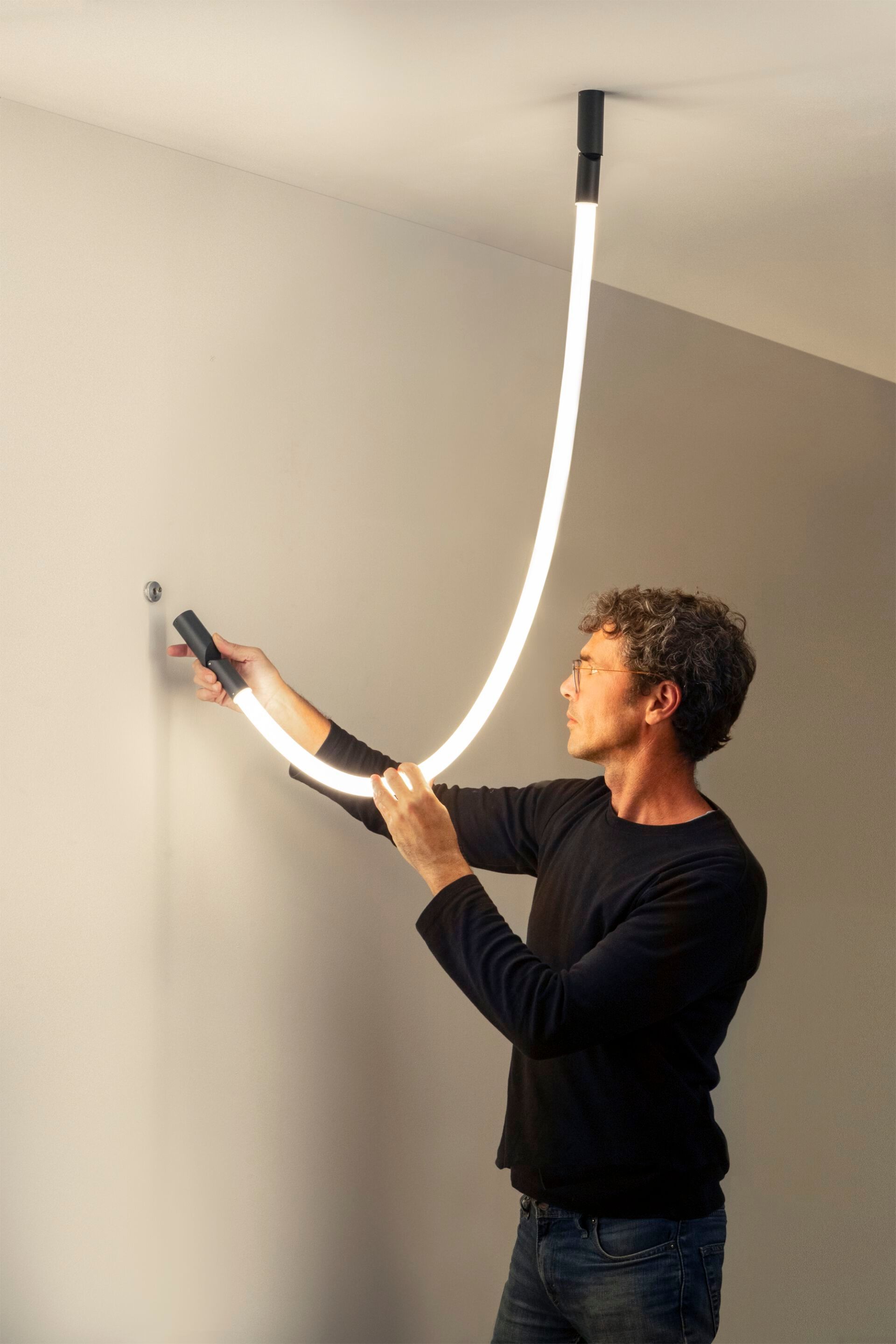 Силиконовая затемняемая светодиодная потолочная лампа Estiluz Arco ARCH-00044909 - Вид №3