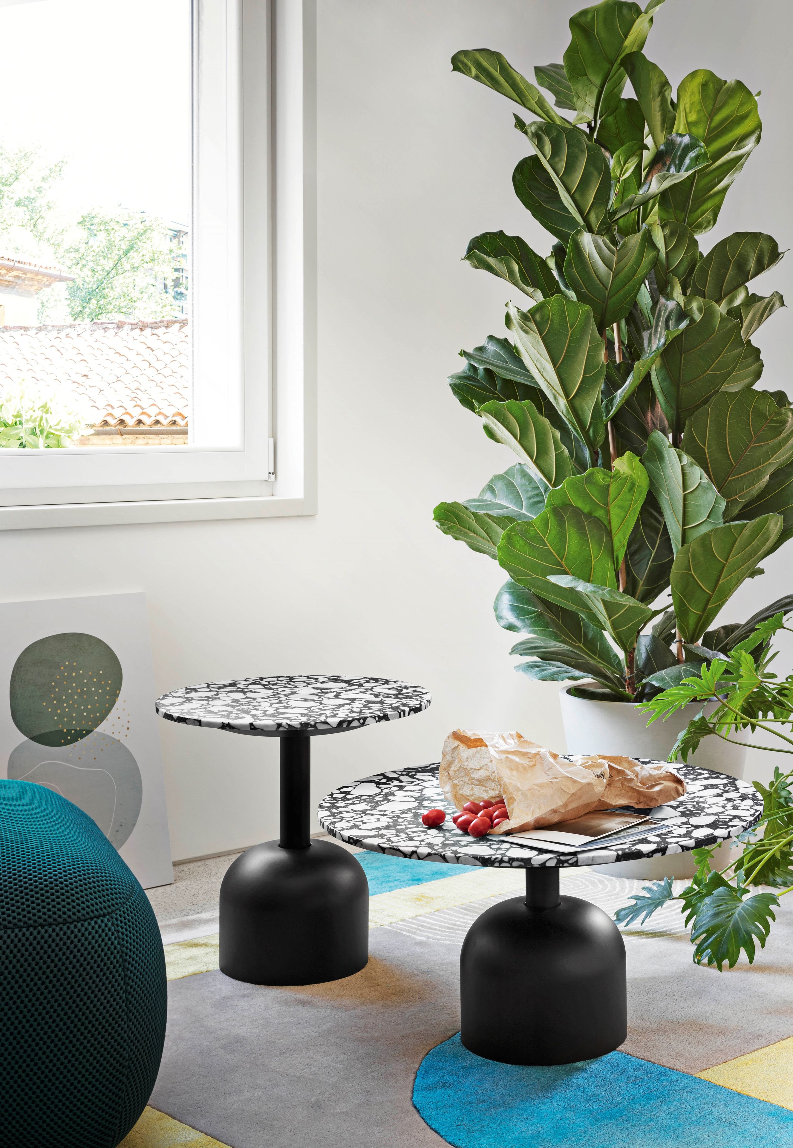 Круглый журнальный столик из натурального камня Miniforms Illo ARCH-00048025 - Вид №2