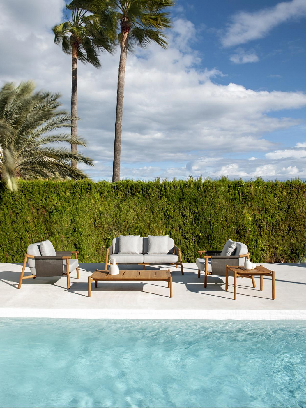 106854 Журнальный столик 130 x 71 см Point Hamp POINT1920 