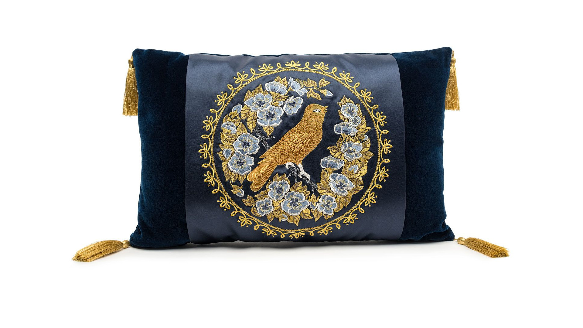 10659214 Торжокские золотошвеи Подушка диванная "Птица в цветах" бархат+шелк Рис. 2375 бархат синий Бархат  - Вид №1