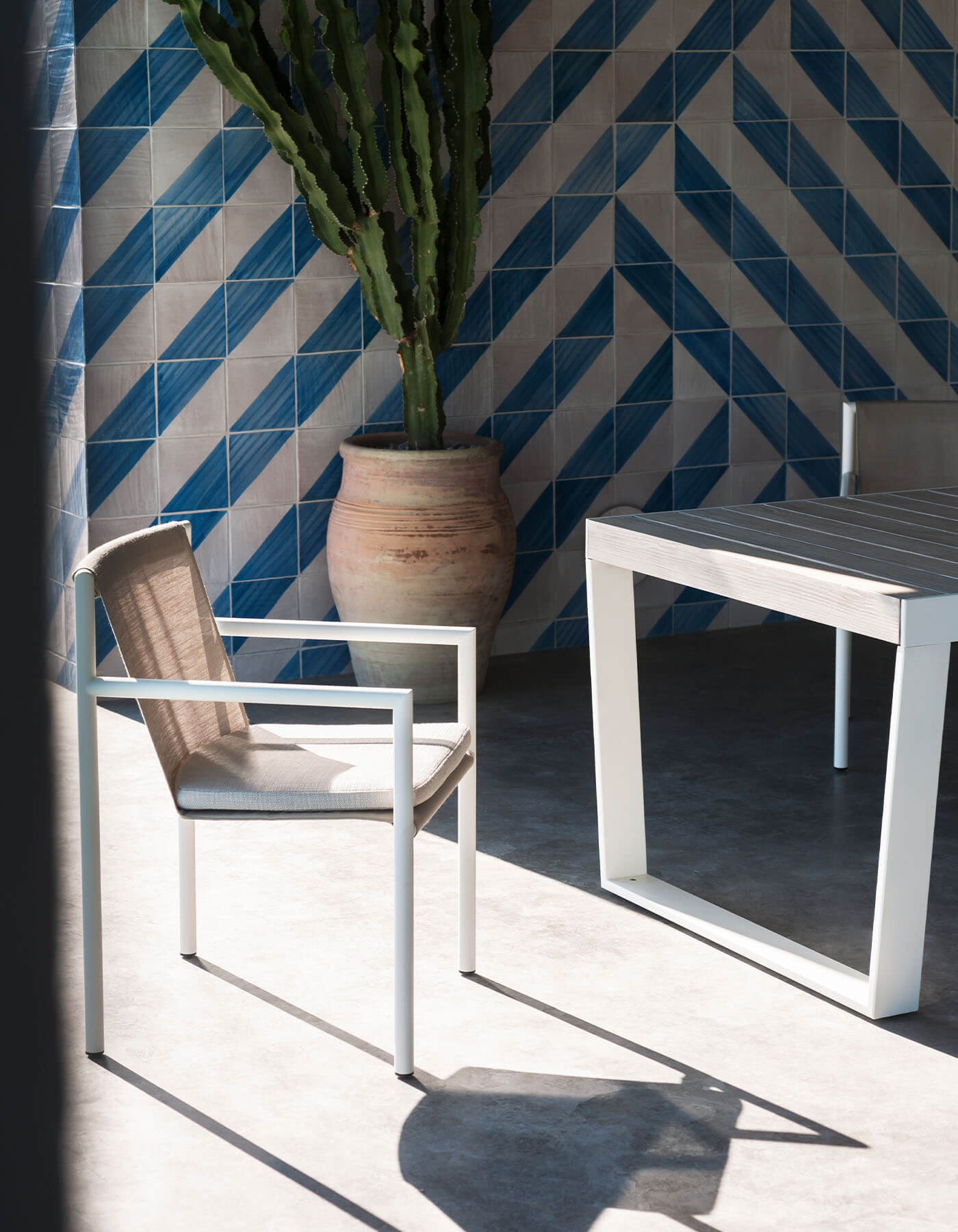 Стальной садовый стул с подлокотниками RODA Plein Air ARCH-00076706 - Вид №3