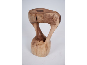 Журнальный столик из грецкого ореха