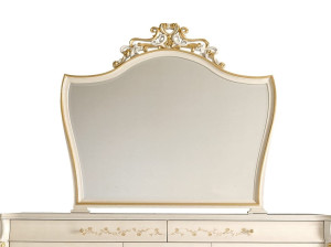 Зеркало в рамке