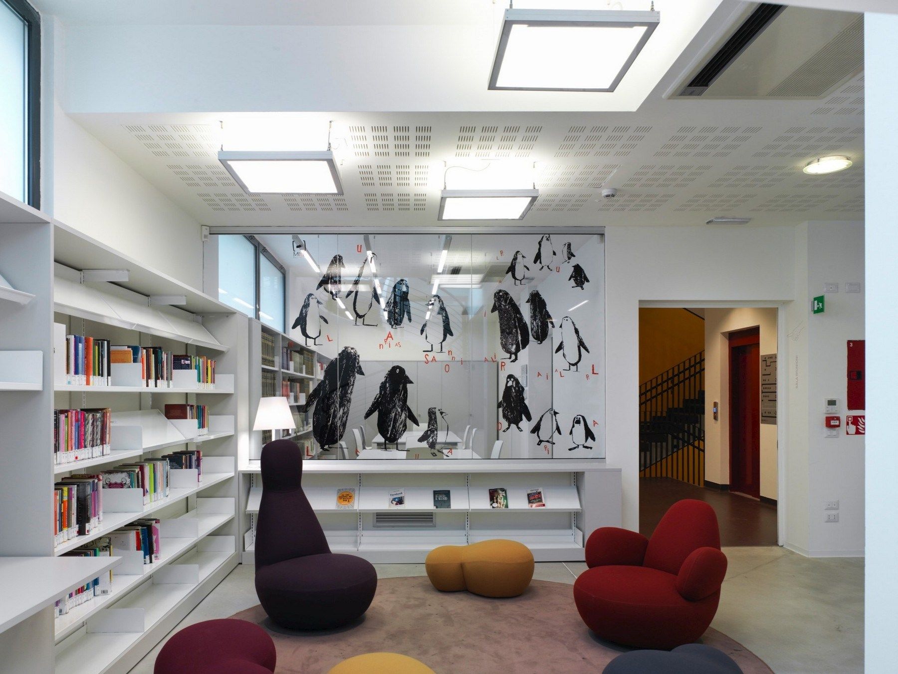 Вращающееся кресло Bla Station Oppo ARCH-00151437 - Вид №4