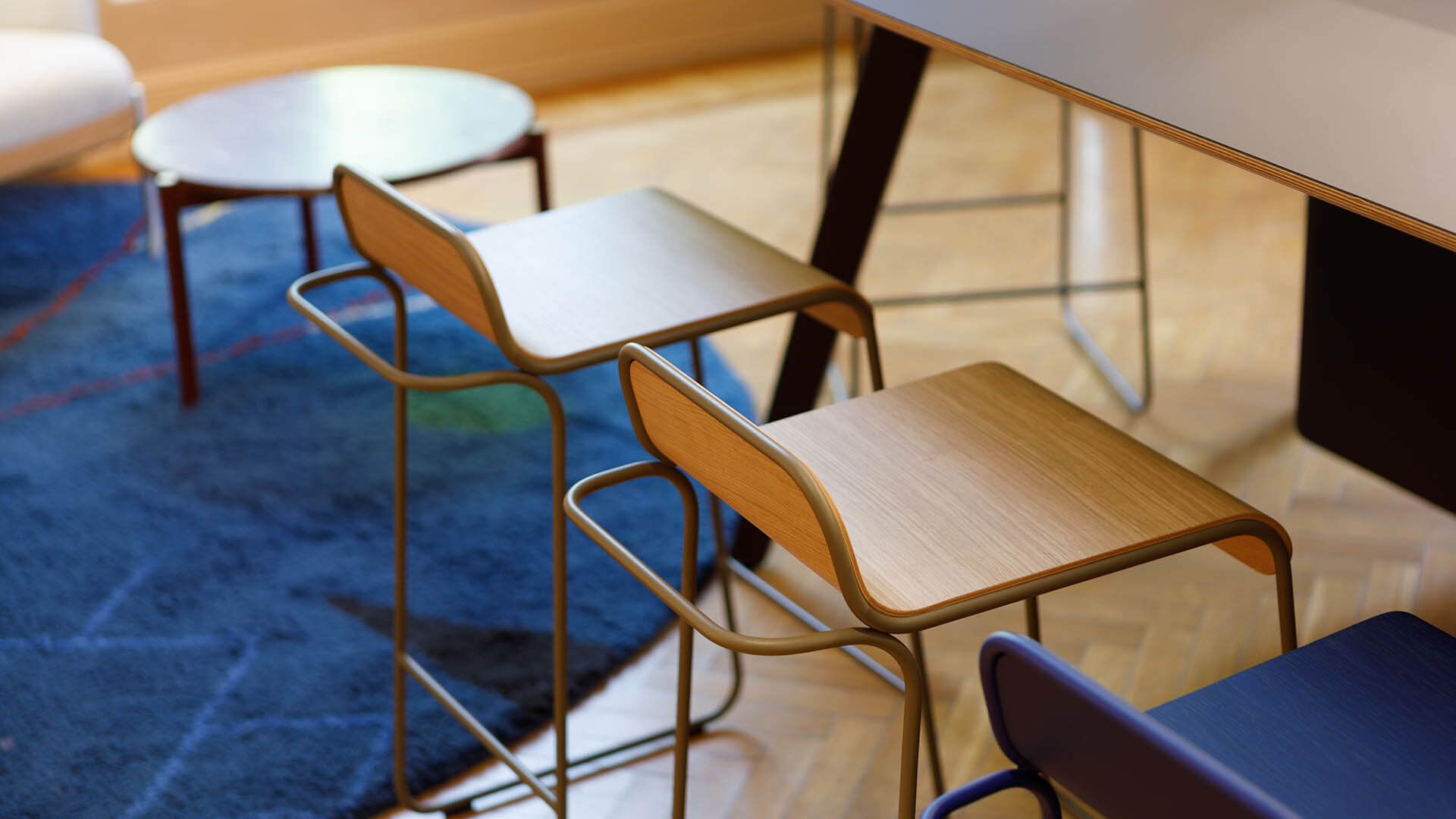 Стальной и деревянный табурет с подставкой для ног True Design Flow ARCH-00057643 - Вид №14