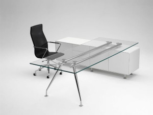 Стеклянный прямоугольный рабочий стол