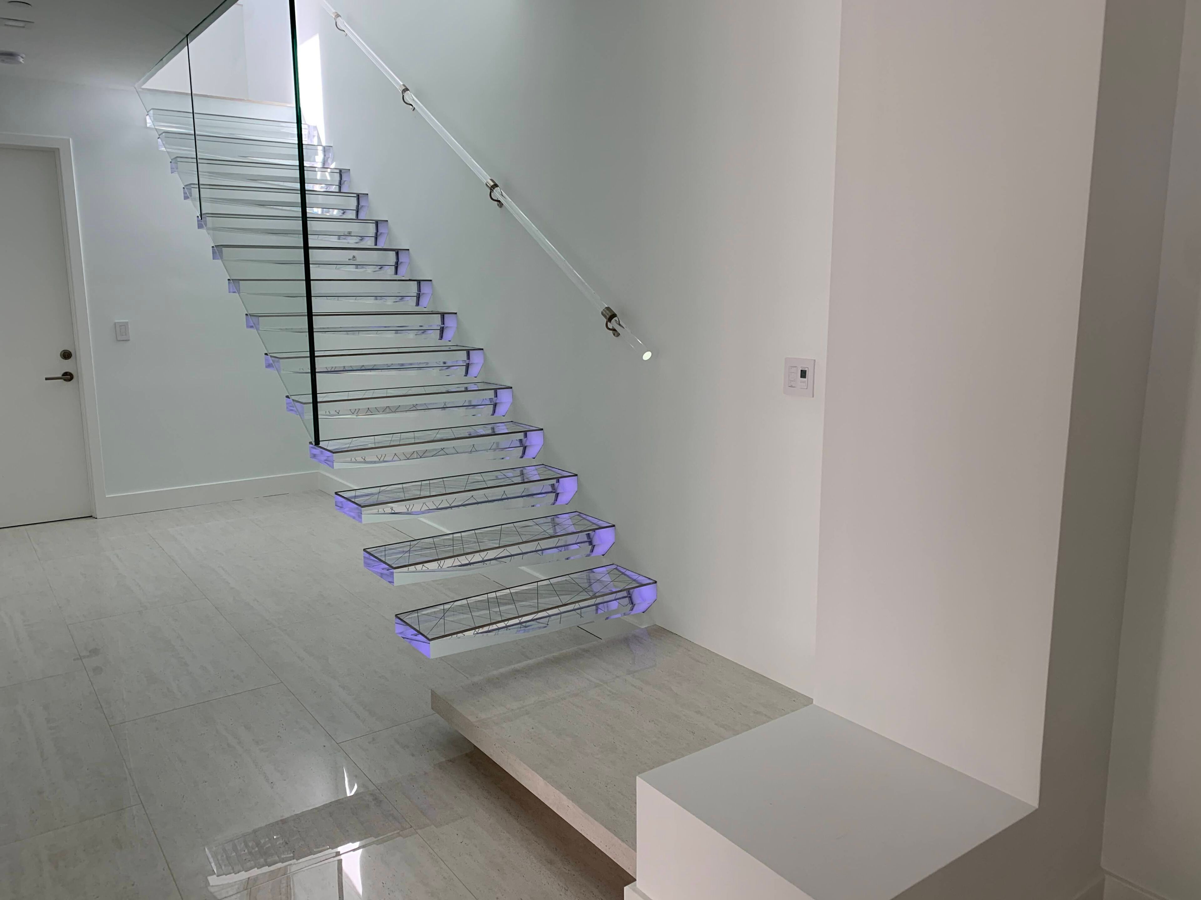 Акриловая консольная лестница со светодиодом Siller Treppen SPACE DIAMOND 2 ARCH-00042740