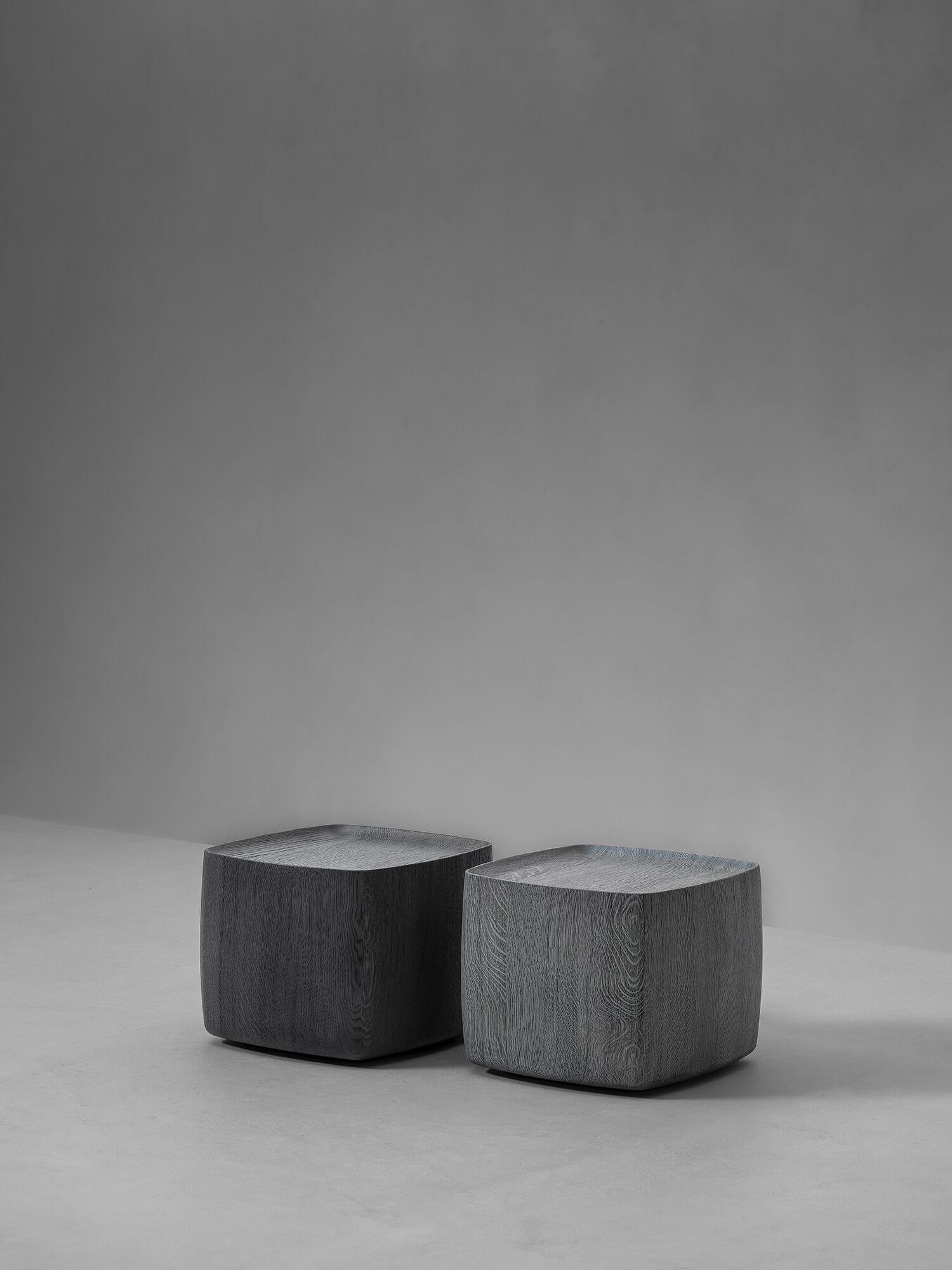 Квадратный журнальный столик из дуба Van Rossum CURVUM ARCH-00091212 - Вид №1