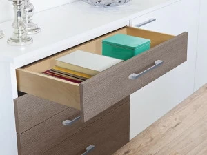 SALICE Направляющая со штифтовым зажимом со встроенной регулировкой