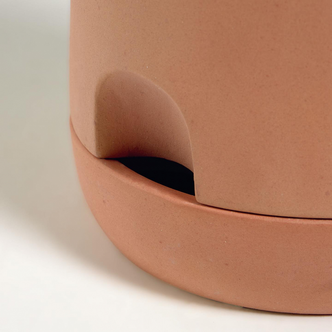 097754 Большой горшок с системой самополива терракотовый La Forma Luigina 