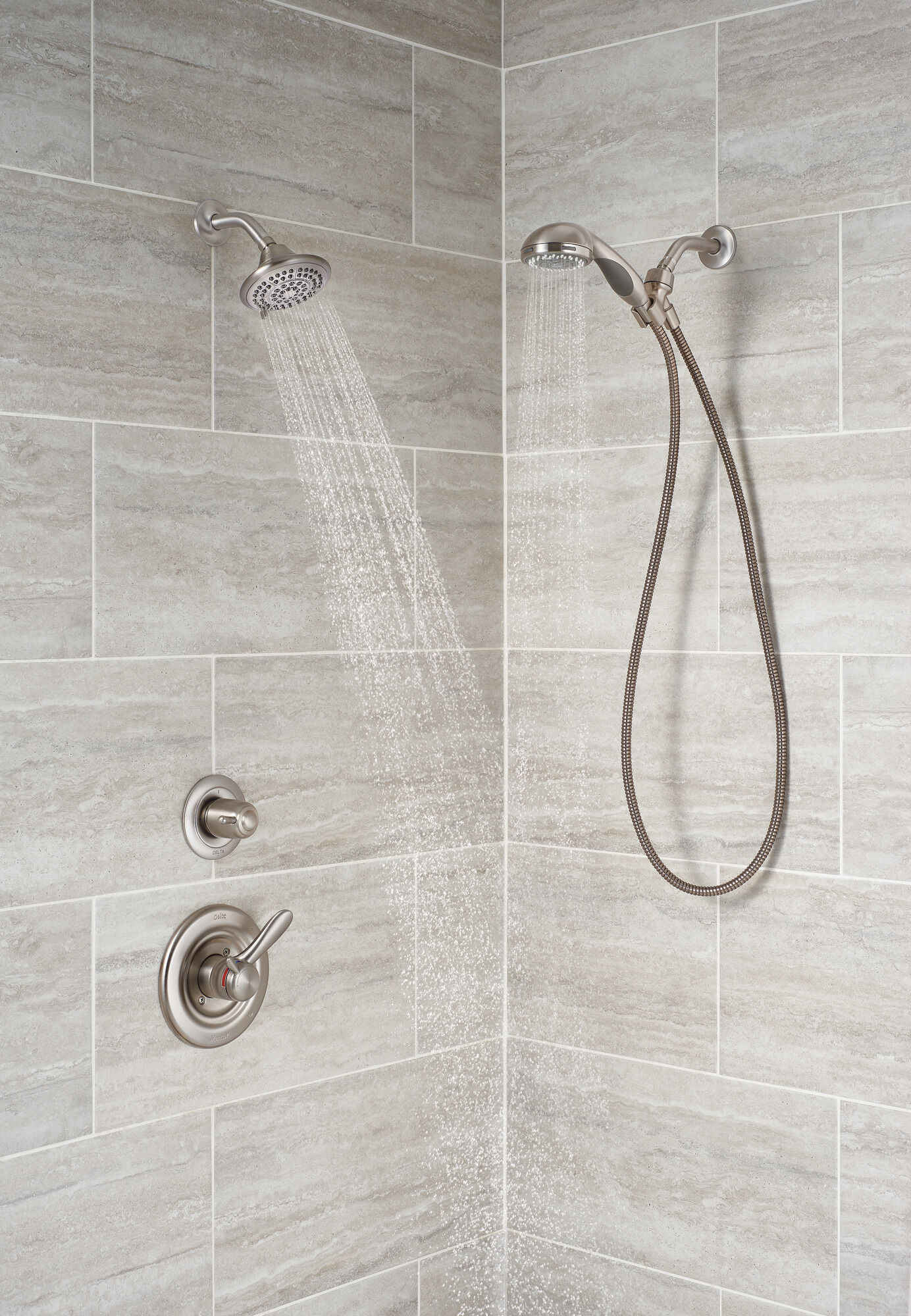 Ручной душ с креплением для душа с 3 настройками Premium Delta Faucet 56613-SS - Вид №2