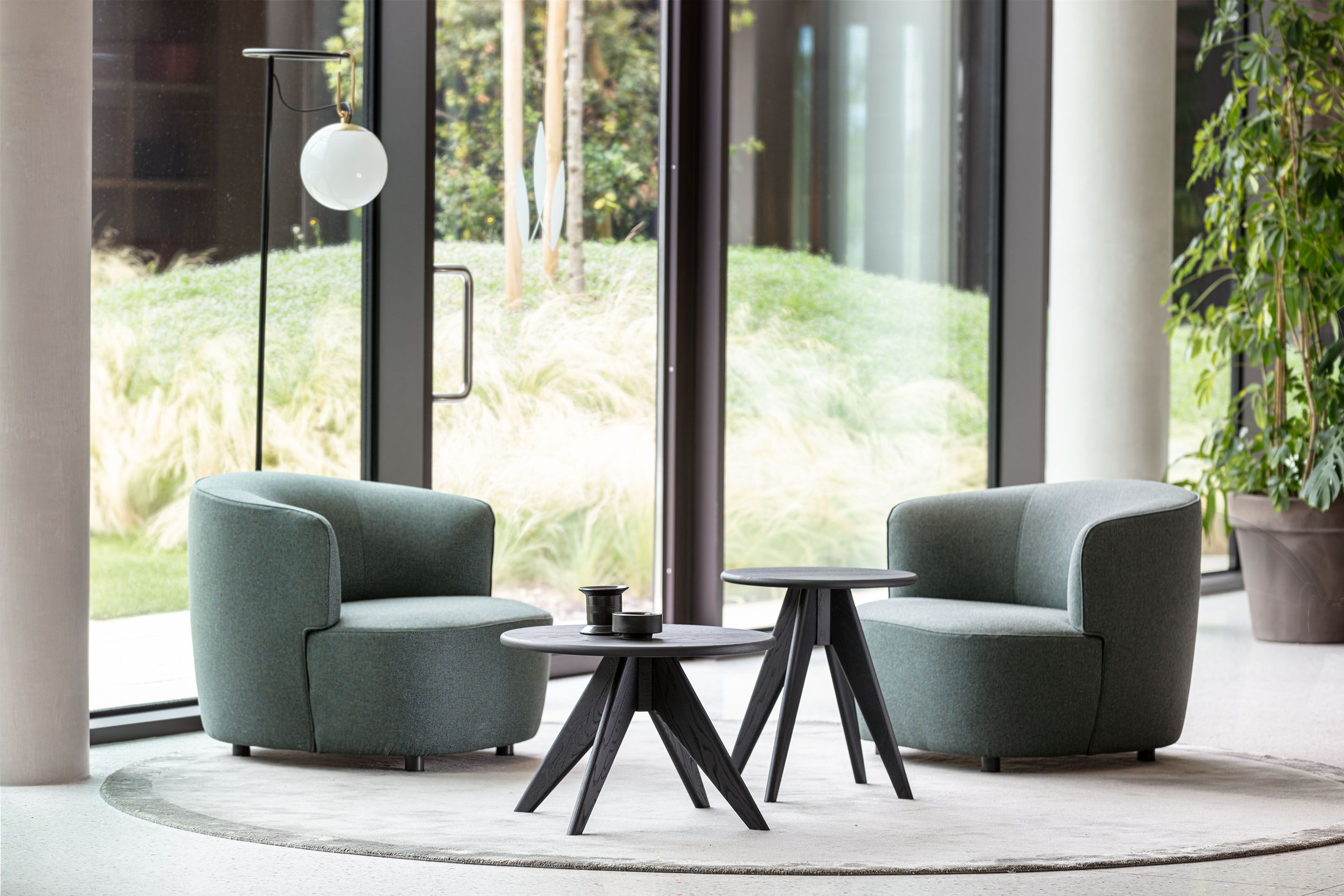 Круглый журнальный столик из ясеня SIPA Nasty ARCH-00115615 - Вид №9