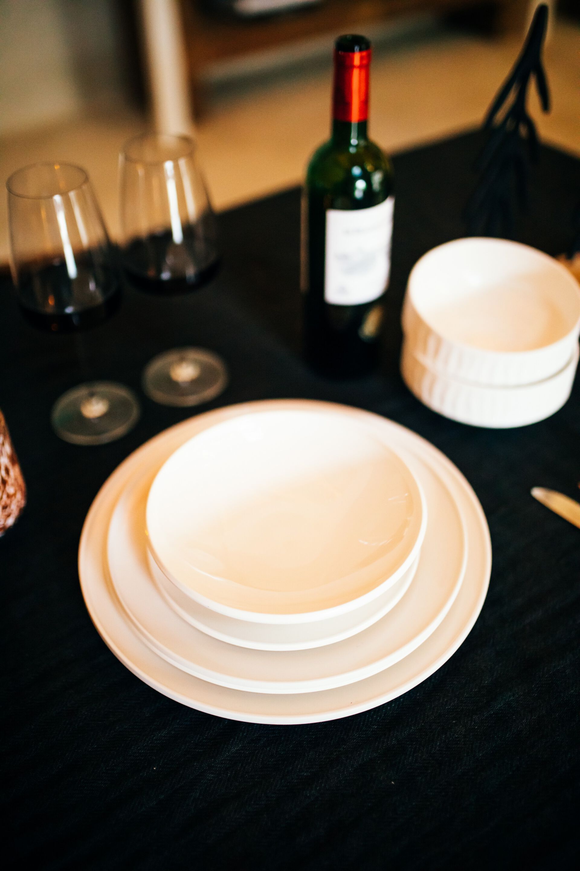 Магниевая фарфоровая плоская круглая тарелка POMAX легкий ARCH-00096086 - Вид №1