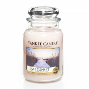 Свеча большая в стеклянной банке "Закат на озере" 623 гр 110-150 часов YANKEE CANDLE  267819 Розовый