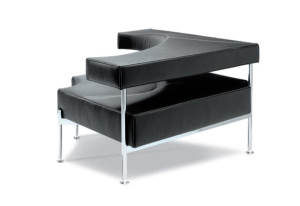 Кожаное угловое кресло