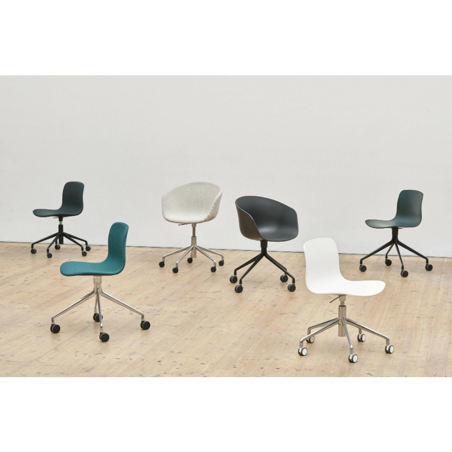 Стул AAC14, белый с черным основанием Hay 214001 - Вид №2