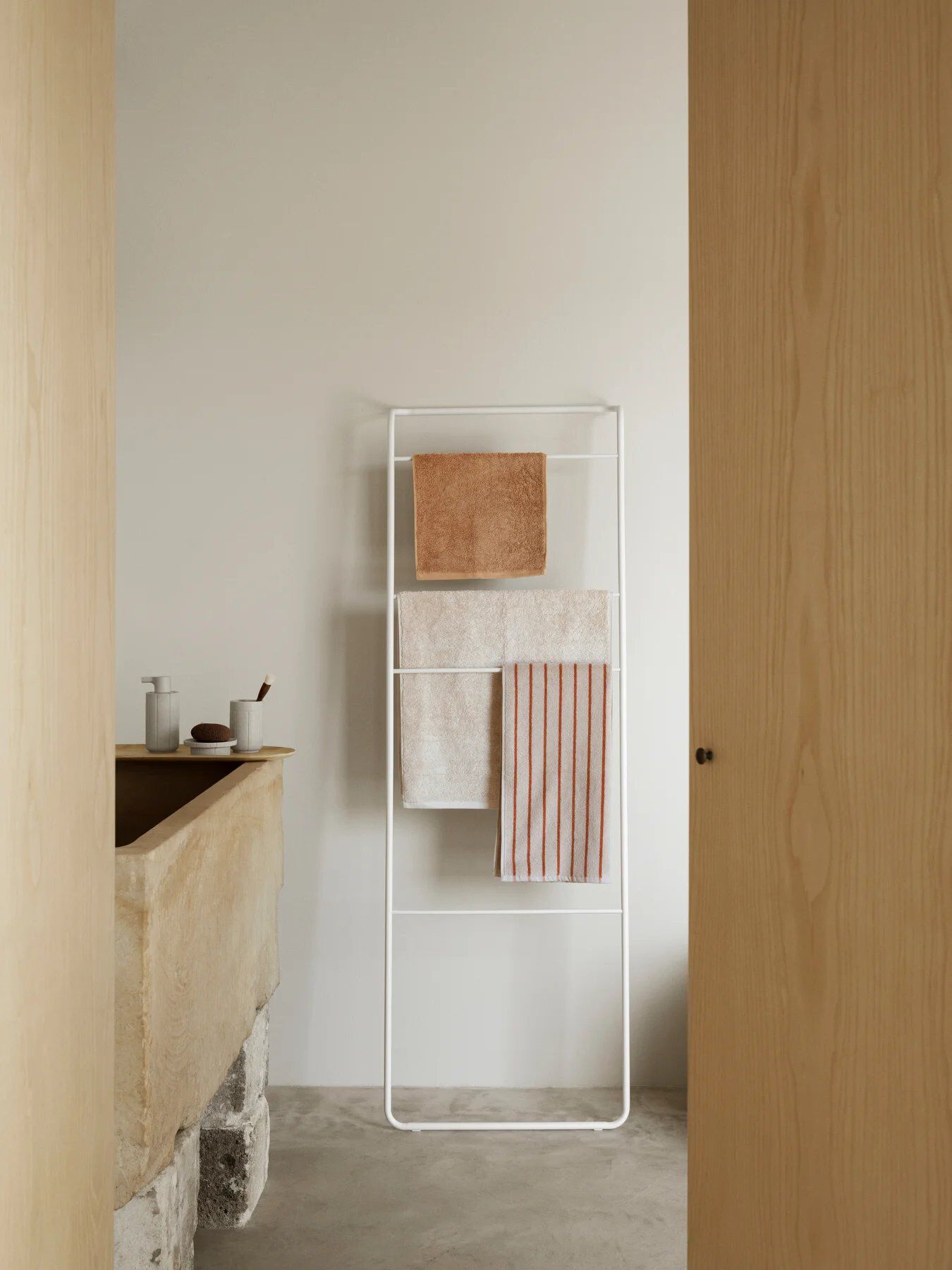 Подставка для мыла из полирезина blomus Kua ARCH-00049845 - Вид №6