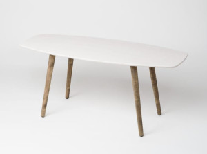 Овальный журнальный столик