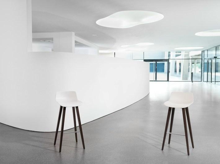 Brunner Табурет высокий пластиковый со спинкой Fina sun-id-1405007 - Вид №1