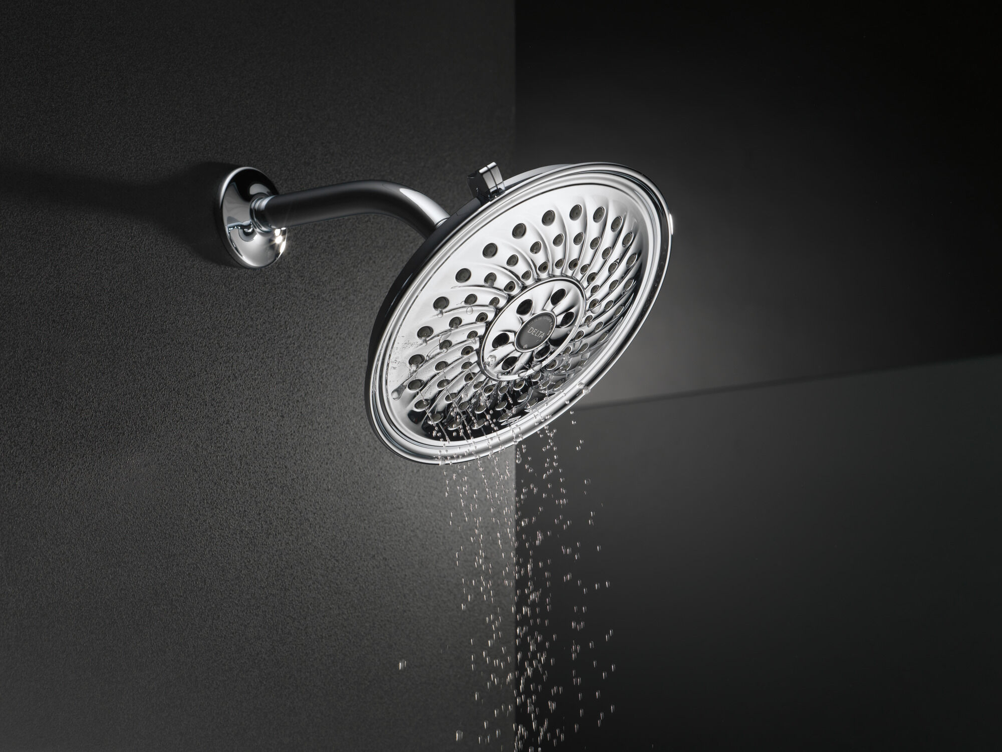 52687-RB H2Okinetic® 3-х позиционная душевая лейка Raincan Delta Faucet Universal Showering Венецианская бронза  - Вид №3