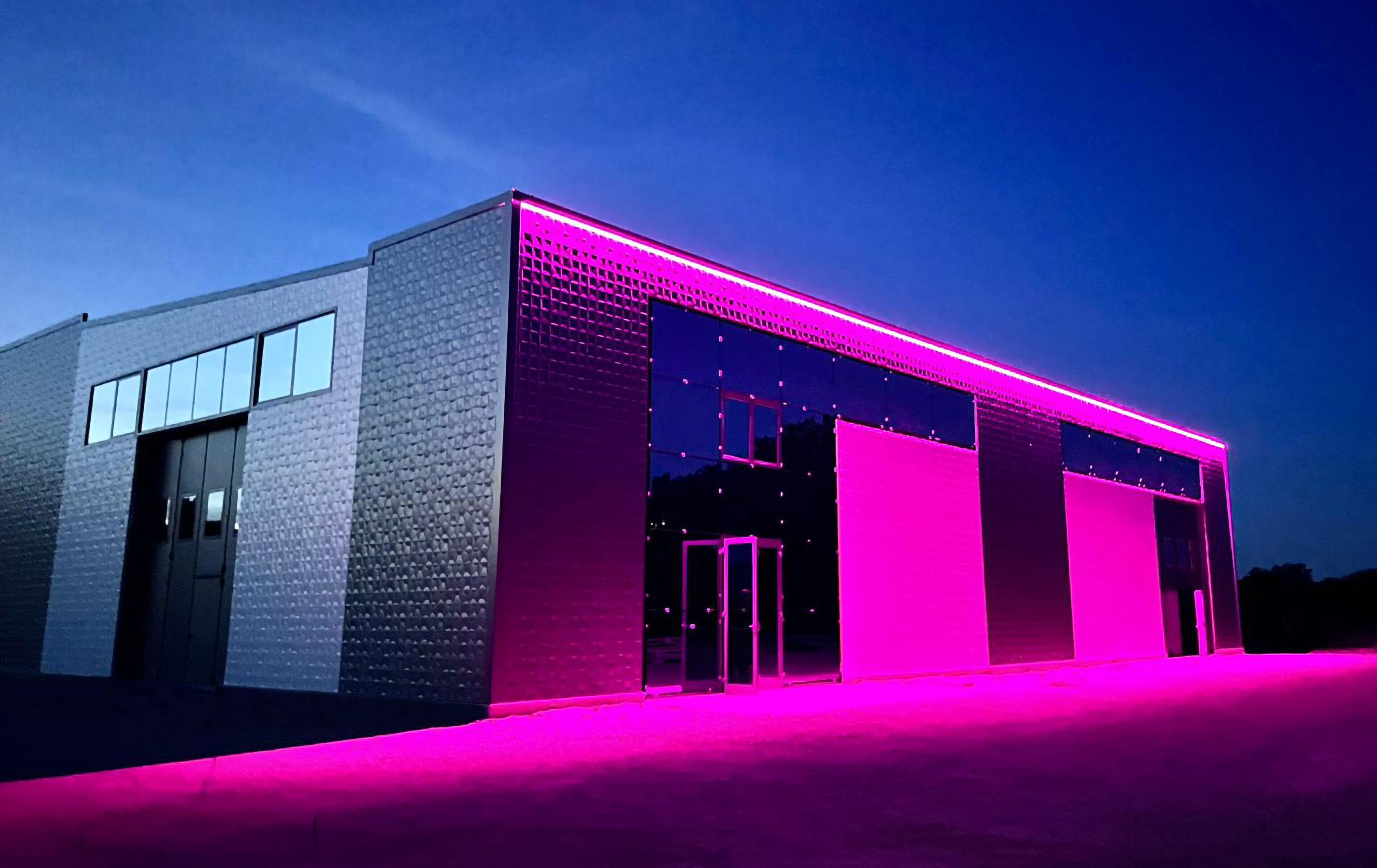 Изолированная металлическая панель для фасада ELCOM SYSTEM ТЕРМОПАРЕТЫ® ARCH-00147678 - Вид №14