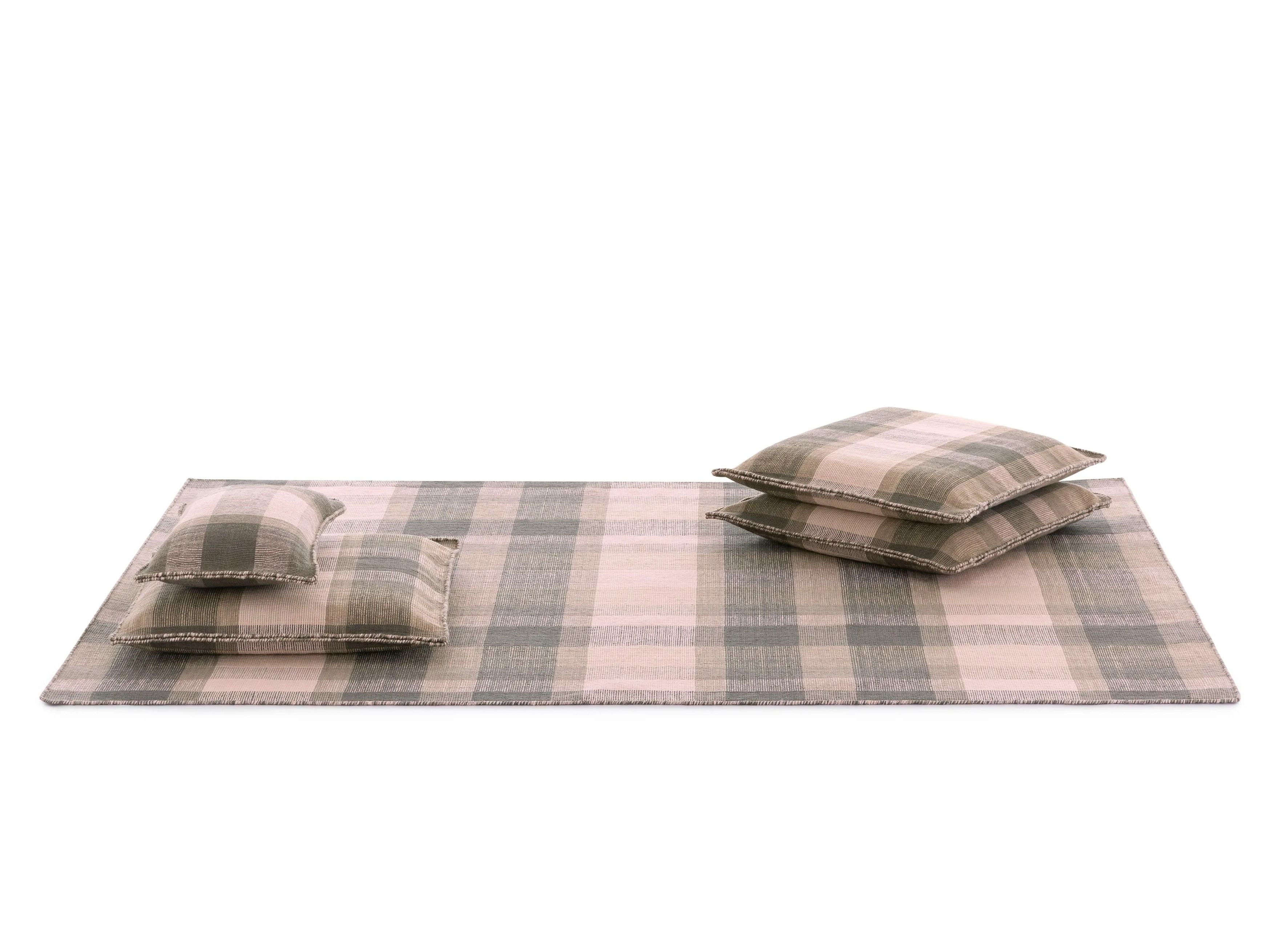 Рециркулированный прямоугольный ковер любимчика GAN Nomad ARCH-00013731 - Вид №1