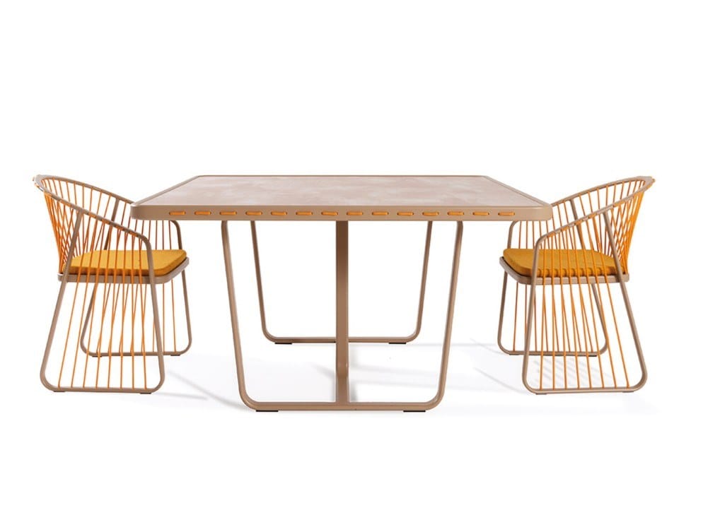 Квадратный садовый стол из ламината Coro Sally ARCH-00019009