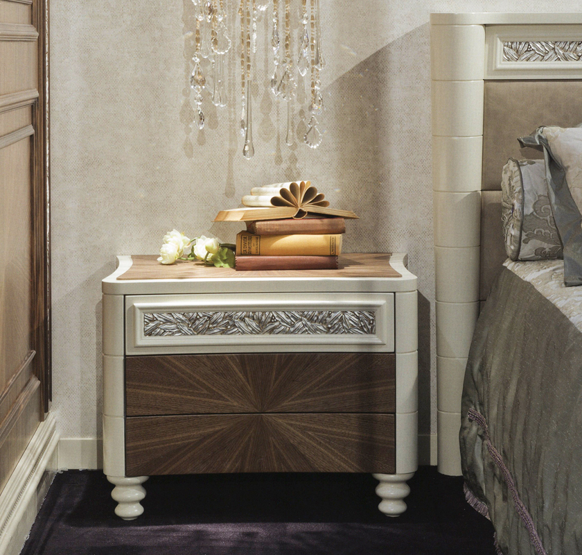 Тумбочка  BERNAZZOLI ADELIA COMODINO 